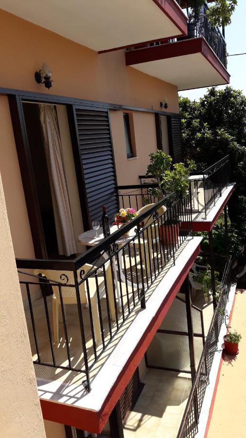 Vasiliki See View Apartments Barbati Bagian luar foto