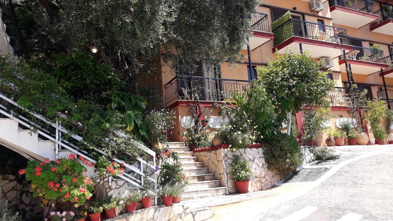 Vasiliki See View Apartments Barbati Bagian luar foto