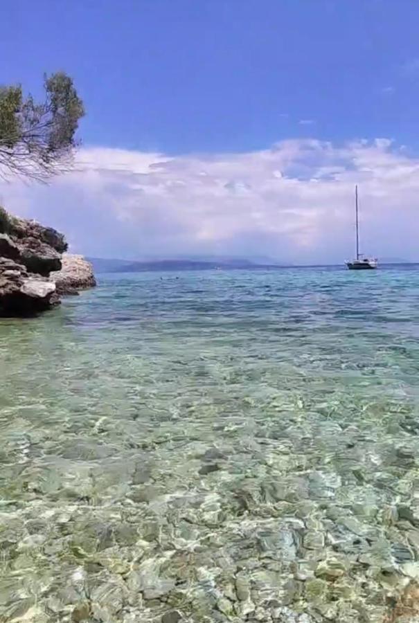 Vasiliki See View Apartments Barbati Bagian luar foto